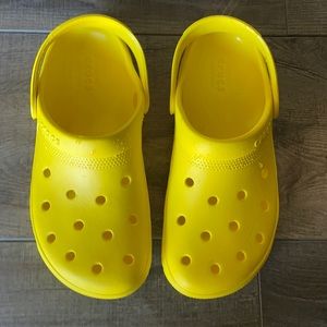 Crocs NWOT bright yellow Unisex